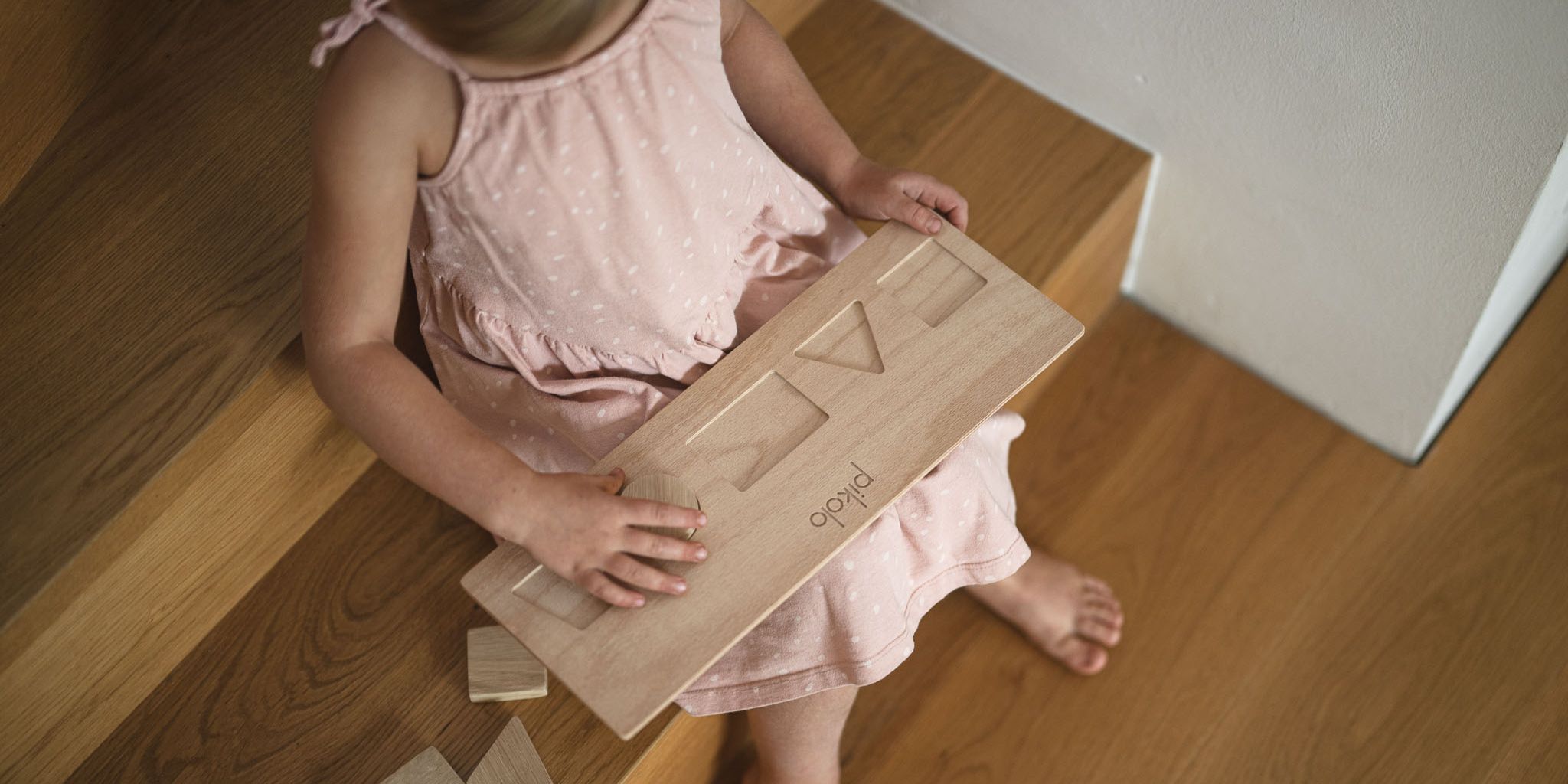 Dřevěná motorická hračka pro rozvoj dětské zručnosti